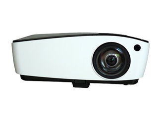 China High Definition Short Throw Hd Projector 1080p For Business 1024 X 768 Resolution supplier
